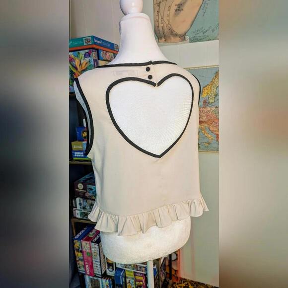 🤍 Sheer White Crop Top with Heart Cut-Out, Size 12 - Picture 5 of 5